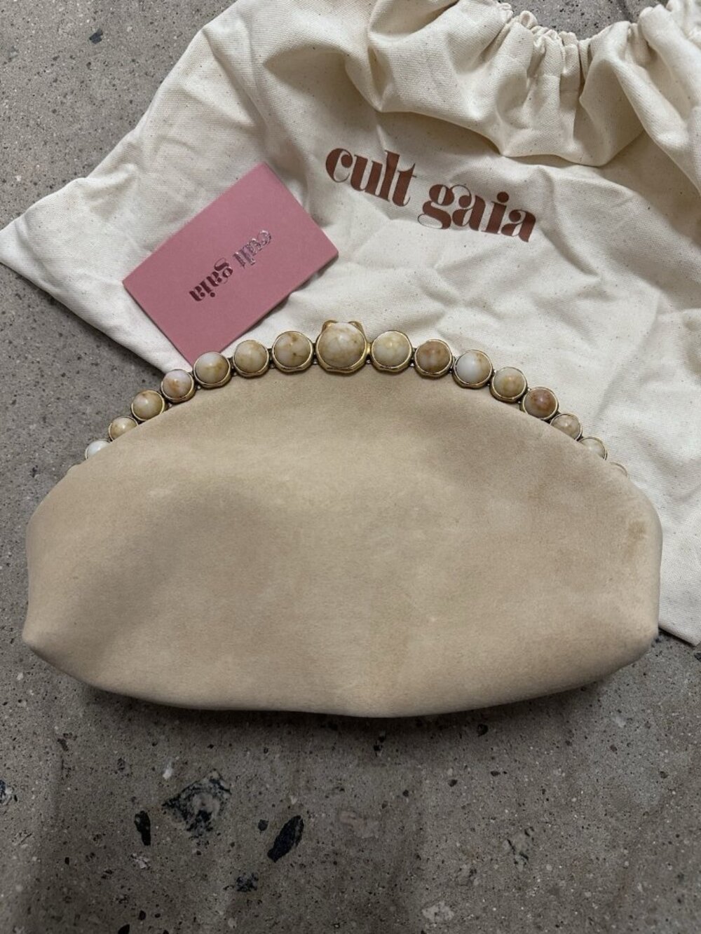 Cult Gaia Una Clutch in Sand - Picture 7 of 12